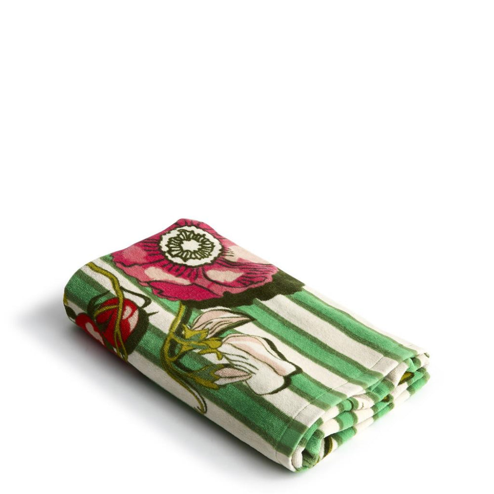 Vera Bradley Oversized Cotton Loop Terry Beach Towel in Tomato Vine Kelly Green
