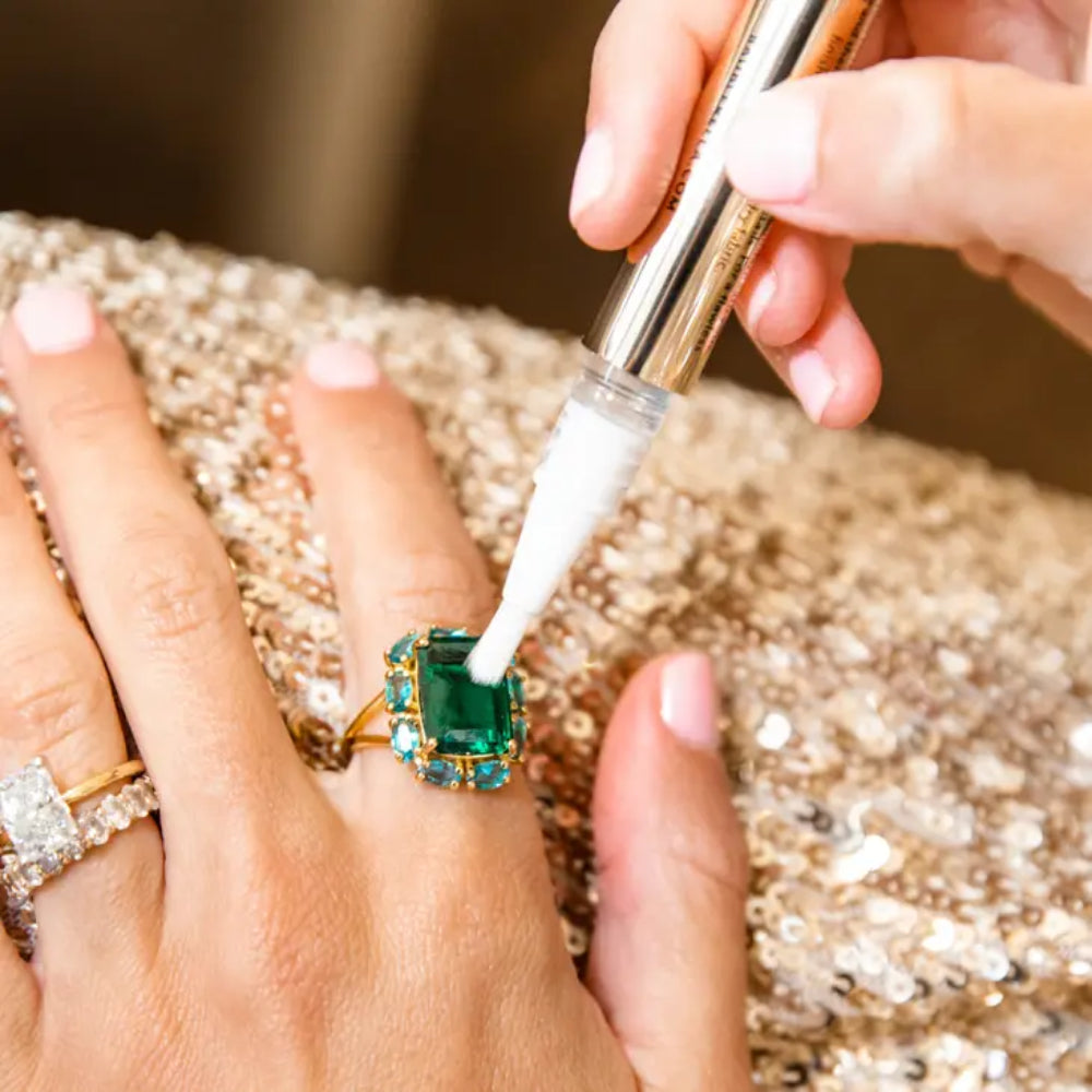 Bling Brush - The First - Class Natural Jewelry Cleaning Tool